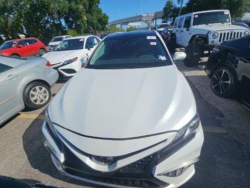 Wind Chill Pearl 2021 Toyota Camry XSE