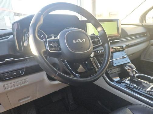 2022 Kia Carnival EX