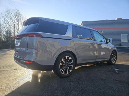 2022 Kia Carnival EX
