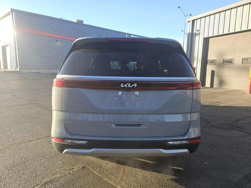 2022 Kia Carnival EX