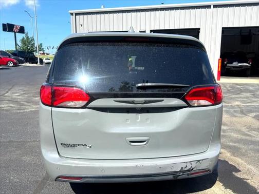 2020 Chrysler Pacifica Touring