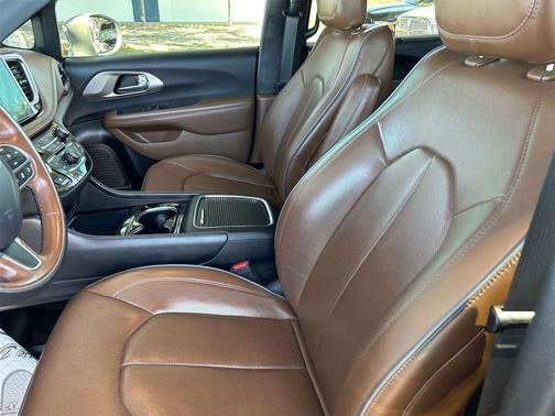 2021 Chrysler Pacifica Hybrid Limited