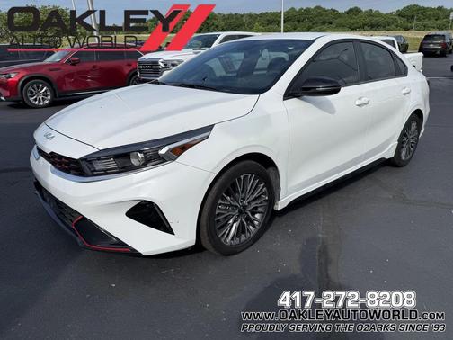 Snow White Pearl 2024 Kia Forte GT-Line