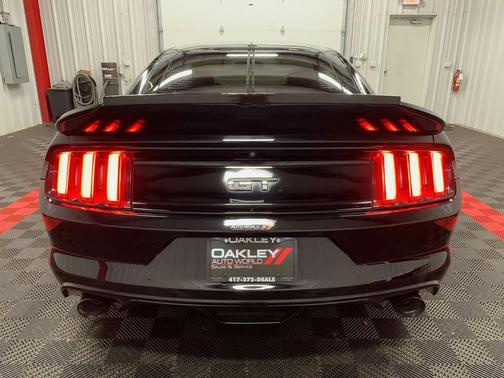 2017 Ford Mustang GT