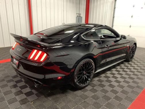 2017 Ford Mustang GT