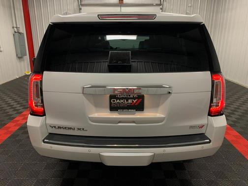 2016 GMC Yukon XL Denali