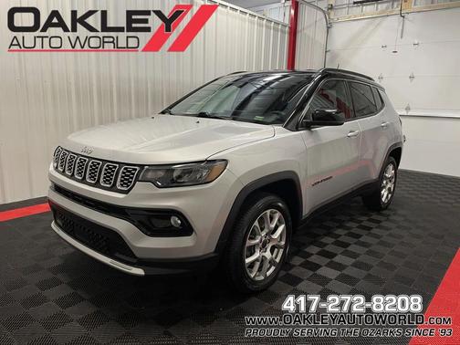 Silver Zynith Metallic Clearcoat 2025 Jeep Compass Limited