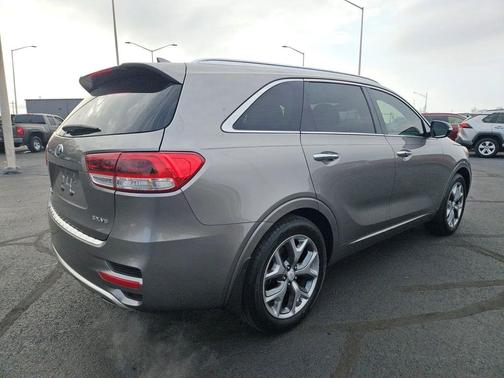 2018 Kia Sorento SX
