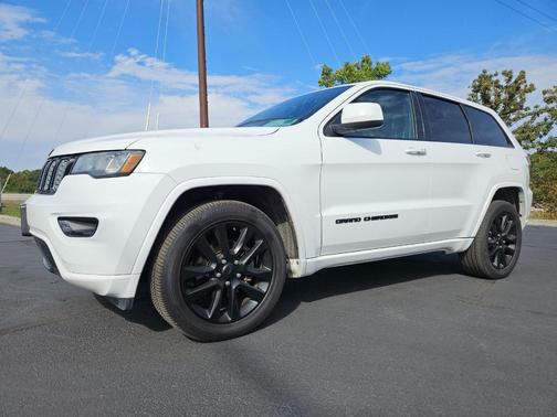 2018 Jeep Grand Cherokee Altitude