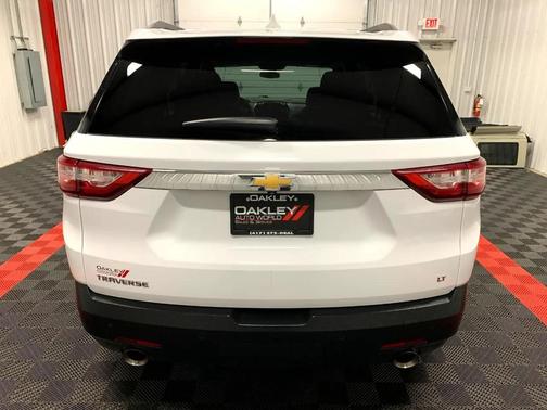 2021 Chevrolet Traverse LT Cloth