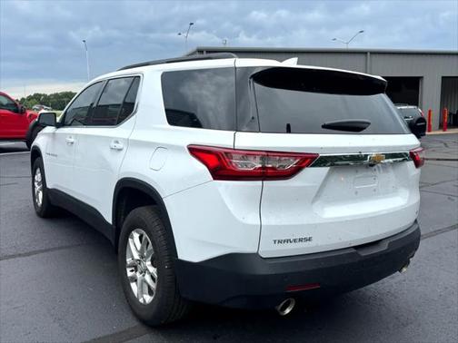 2021 Chevrolet Traverse LT Cloth