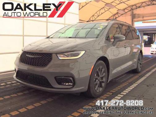 Ceramic Gray Clearcoat 2021 Chrysler Pacifica Touring