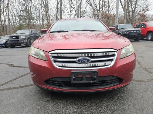 2010 Ford Taurus SEL