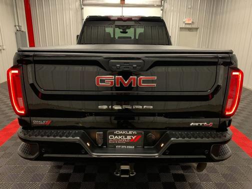 2022 GMC Sierra 2500 AT4
