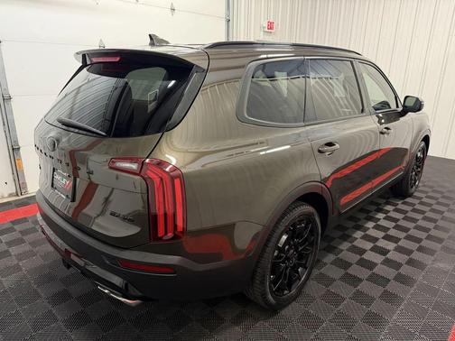 Dark Moss 2021 Kia Telluride EX