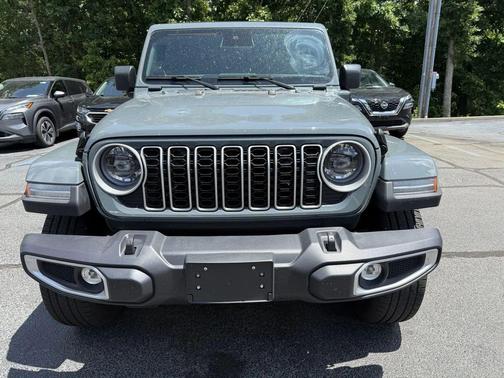 Anvil Clearcoat 2025 Jeep Wrangler 4xe Sahara