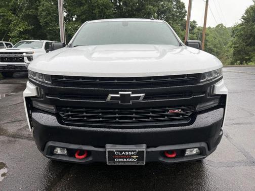 Summit White 2019 Chevrolet Silverado 1500 LT Trail Boss