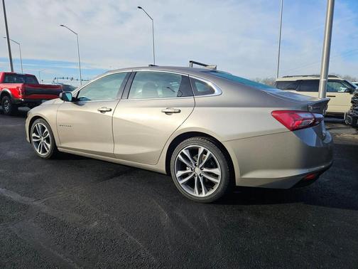 2022 Chevrolet Malibu FWD LT
