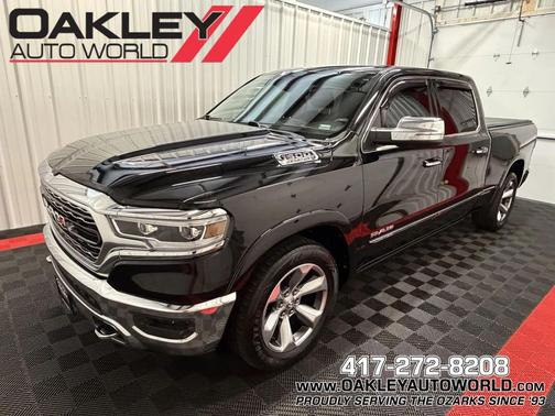Diamond Black Crystal Pearlcoat 2019 RAM 1500 Limited