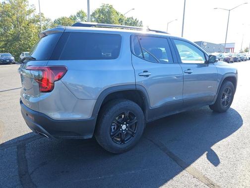 2021 GMC Acadia AWD AT4