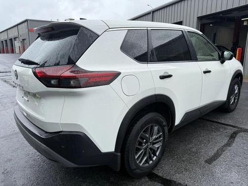 Glacier White 2023 Nissan Rogue S