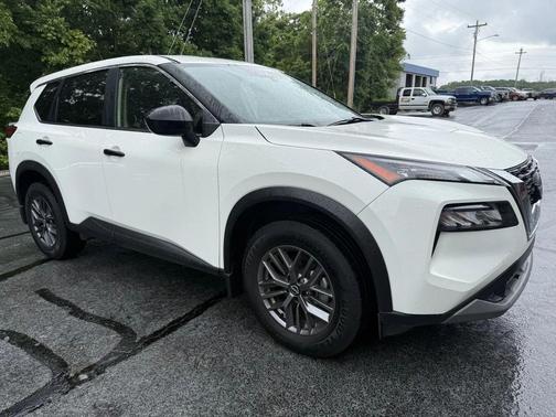 Glacier White 2023 Nissan Rogue S
