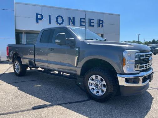 CARBONIZED GRAY 2024 Ford F-250 XLT