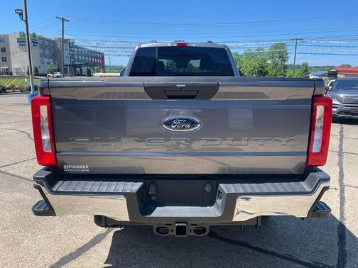 CARBONIZED GRAY 2024 Ford F-250 XLT