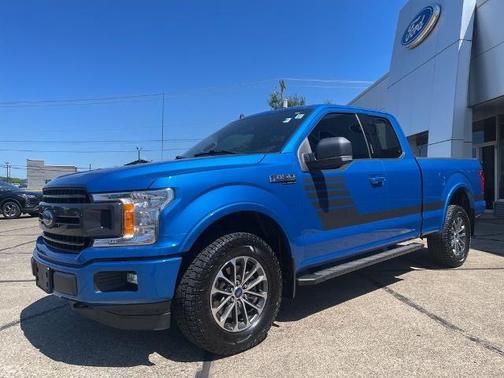 VELOCITY BLUE 2019 Ford F-150 XLT