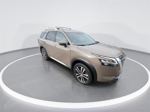 2024 Nissan Pathfinder Platinum FWD
