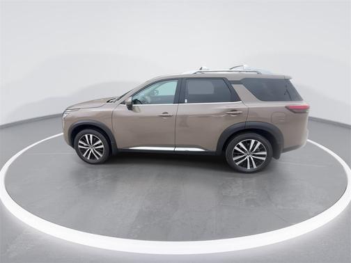 2024 Nissan Pathfinder Platinum FWD