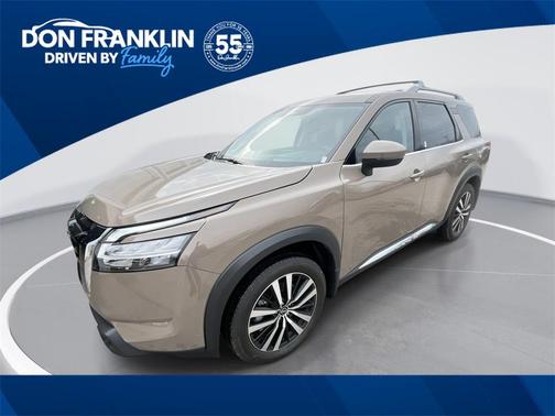 2024 Nissan Pathfinder Platinum FWD
