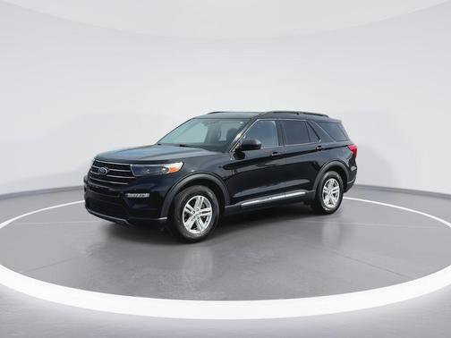 AGATE BLACK METALLIC 2021 Ford Explorer XLT