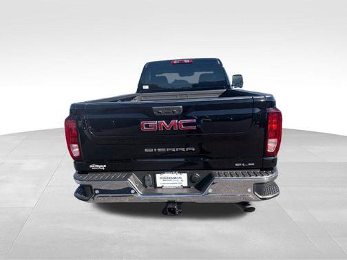 Onyx Black 2024 GMC Sierra 2500 SLE