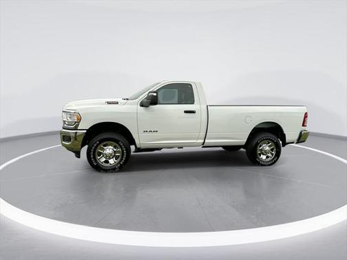 2024 RAM 2500 Big Horn Regular Cab 4x4 8' Box