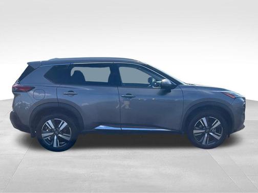 Gun Metallic 2023 Nissan Rogue SL