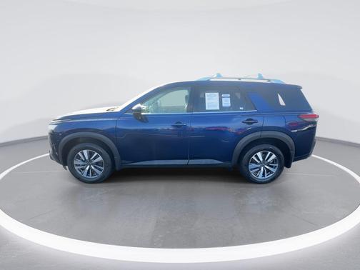 2024 Nissan Pathfinder SL 4WD