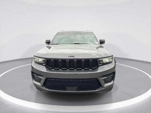 2022 Jeep Grand Cherokee Altitude
