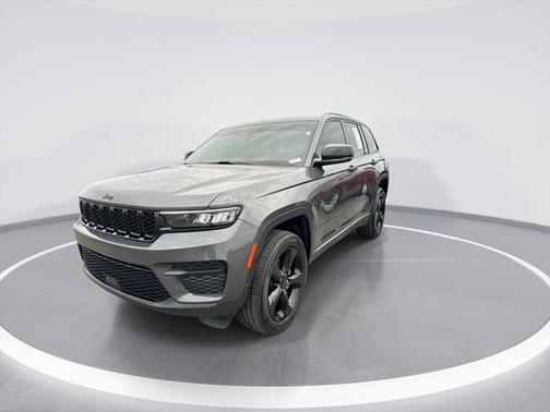 2022 Jeep Grand Cherokee Altitude