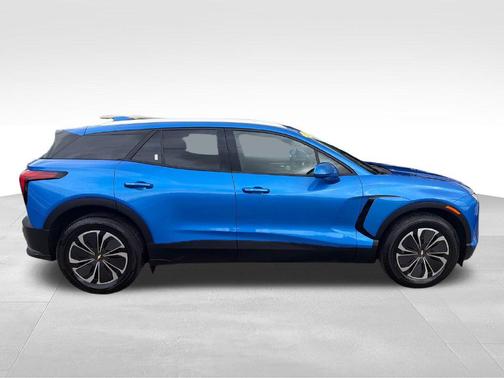 Riptide Blue Metallic 2024 Chevrolet Blazer EV eAWD LT