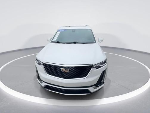 Crystal White Tricoat 2022 Cadillac XT6 Premium Luxury AWD