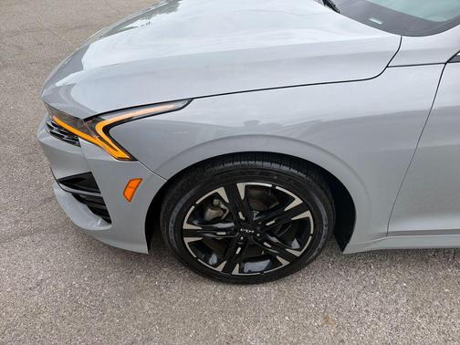 Wolf Gray 2023 Kia K5 GT-Line