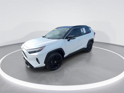 2024 Toyota RAV4 Hybrid SE