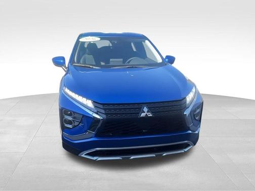 Lightning Blue Metallic 2026 Mitsubishi Eclipse Cross SE