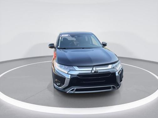 2020 Mitsubishi Outlander SE