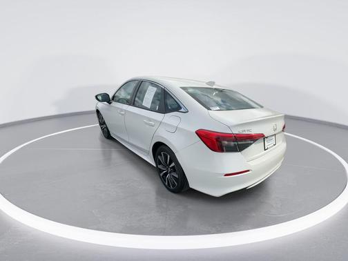 Platinum White Pearl 2024 Honda Civic EX