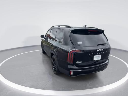 Ebony Black 2024 Kia Telluride EX X-Line