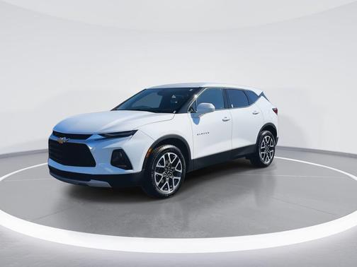 Summit White 2022 Chevrolet Blazer 2LT