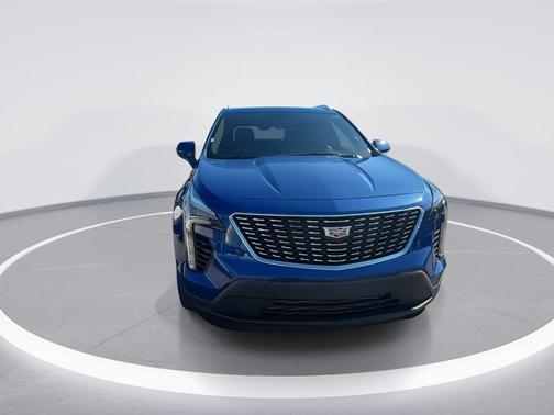 Wave Metallic 2023 Cadillac XT4 Luxury