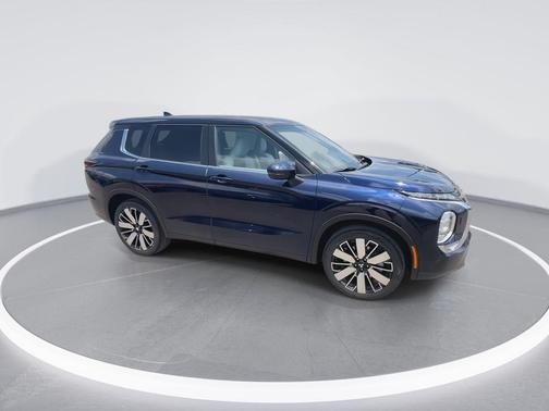 Cosmic Blue Metallic 2025 Mitsubishi Outlander SE 2.5 S-AWC